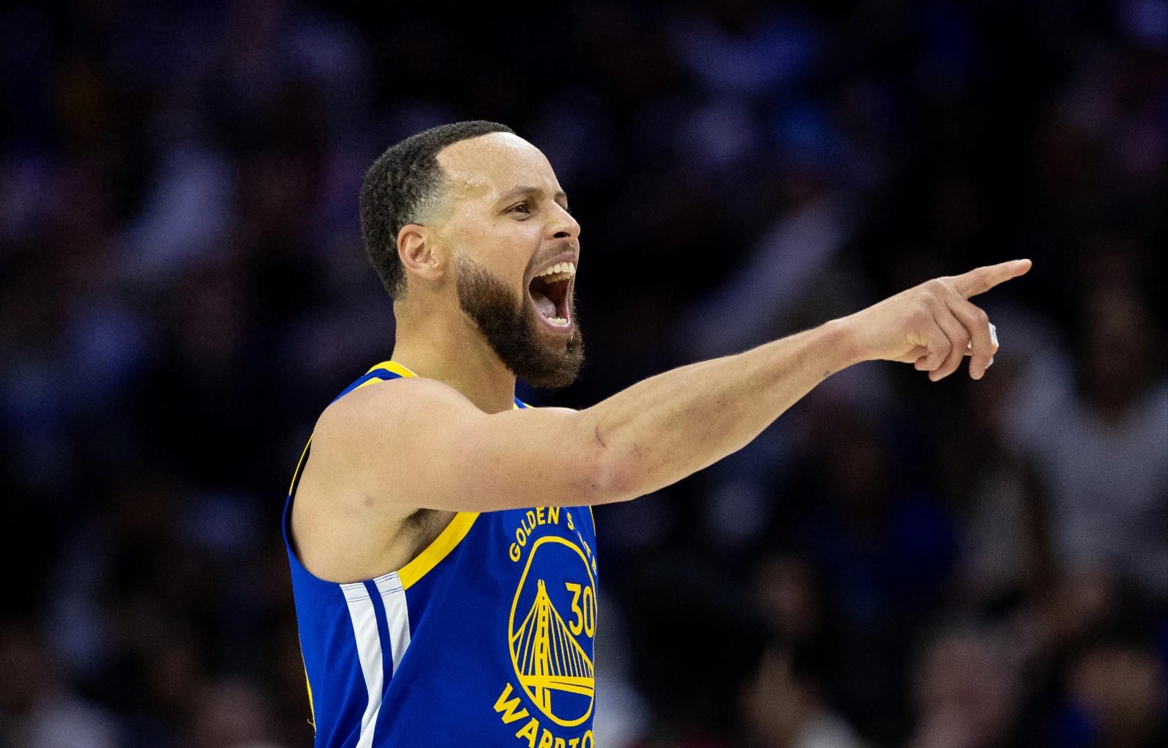 魔术横扫国王，库里状态火热