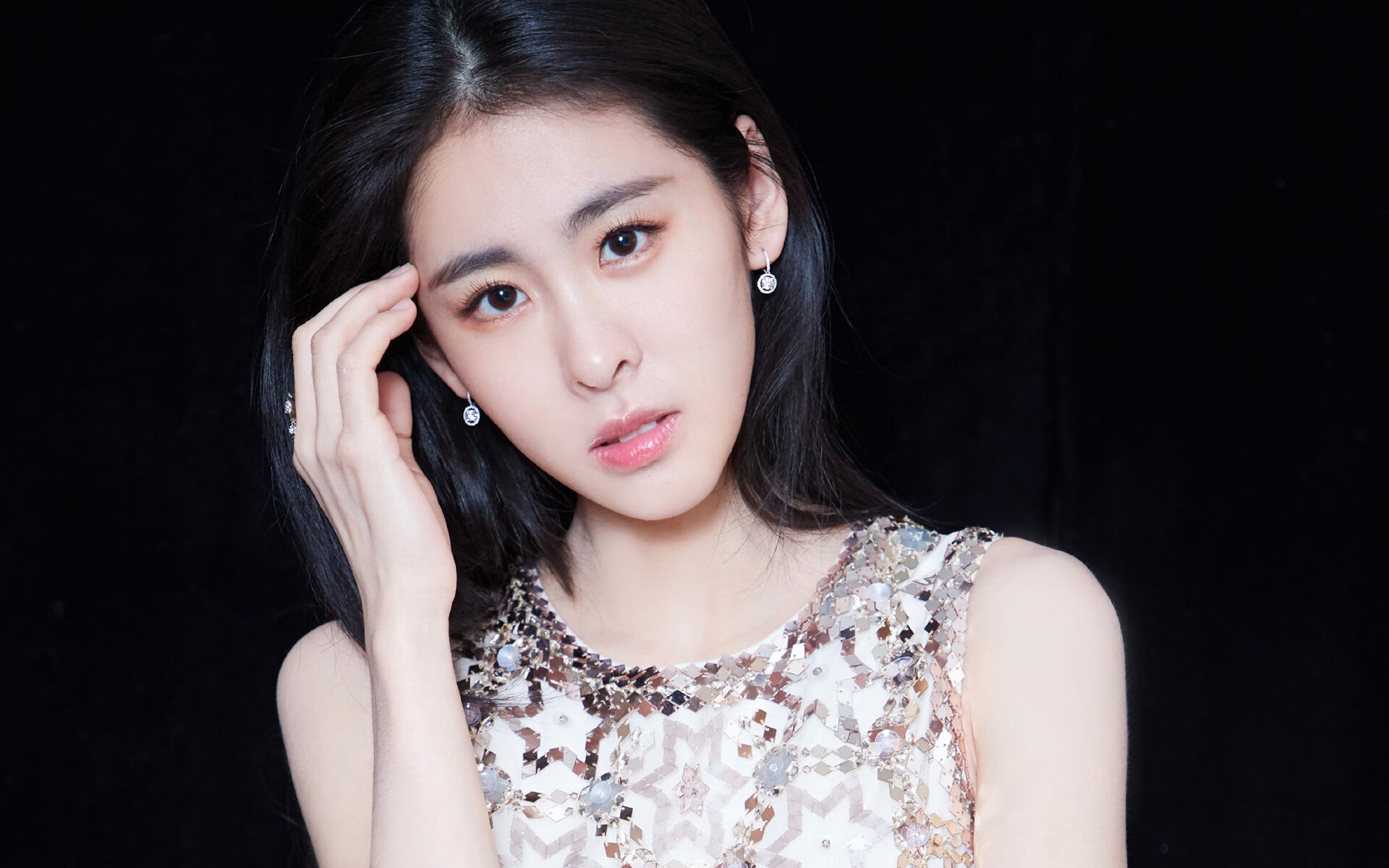 钢铁的注脚，当霍勒迪成为逆转的代名词